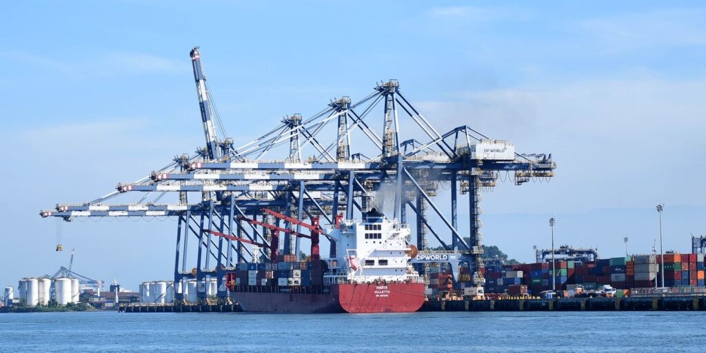 Movimentação de cargas cresce 2,3% no trimestre no Porto de Santos