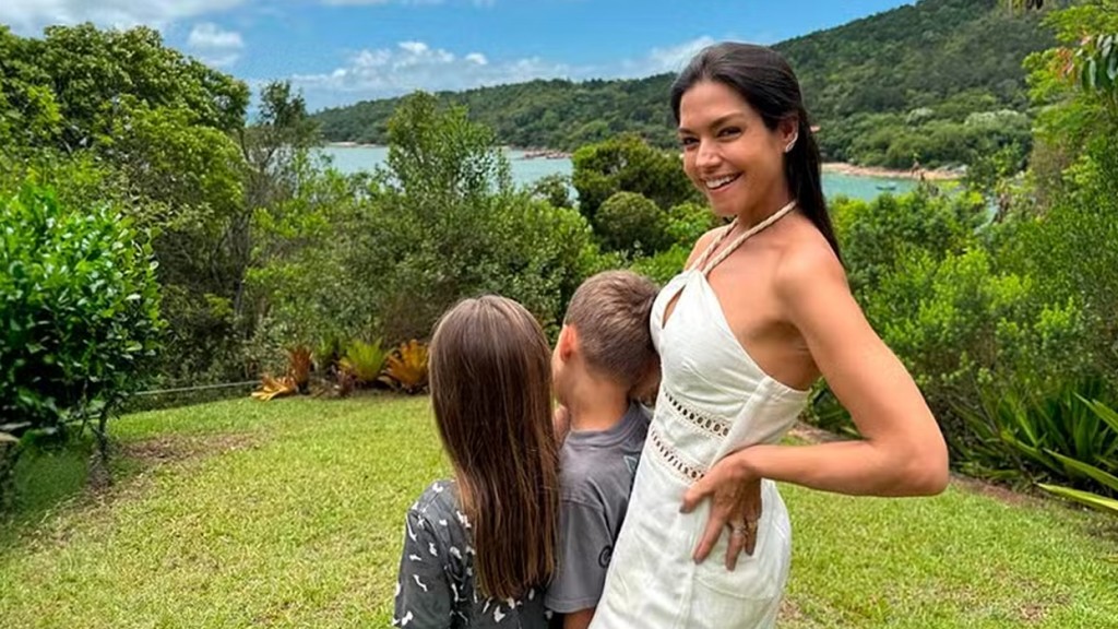 Thais Fersoza faz antes e depois de viagem com os filhos: ‘Um antes e depois daqueles’